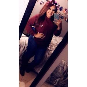 Meet your Posher, Denise